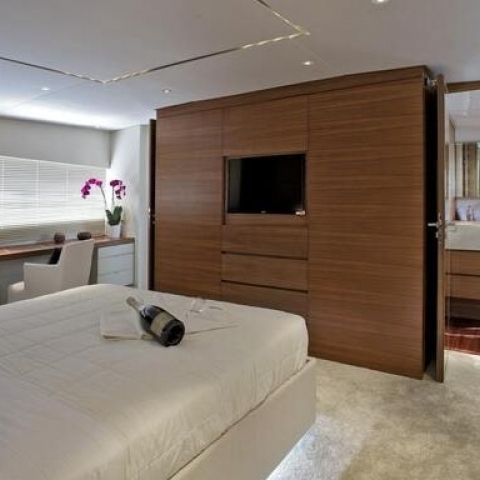 charter_in_greece_tropicana_-_master_suite-min.jpg