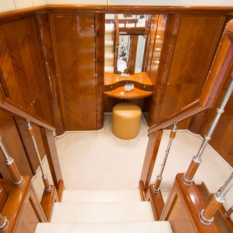 dream-b-master_cabin.jpg