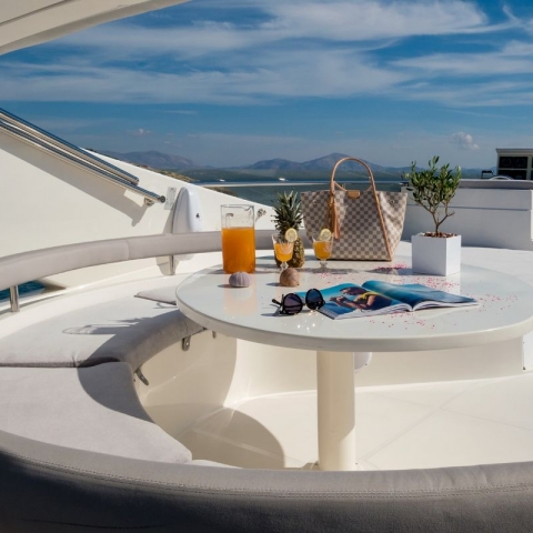 charter-yacht-amor-sundeck-view.jpg