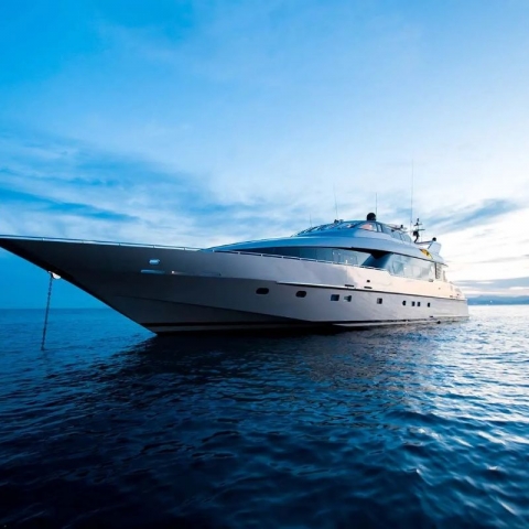 front-main-profile-pandion-yacht.jpg