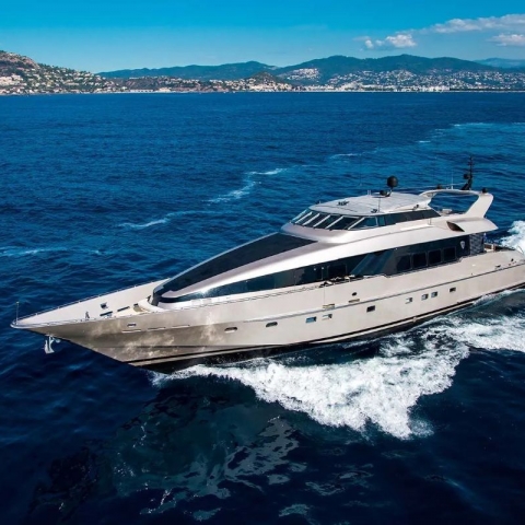 pandion-yacht-running.jpg