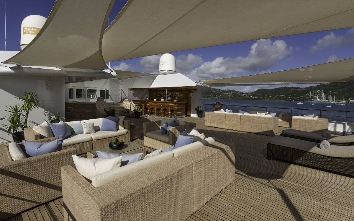 charters_in_mediterranean_lauren_l_-_upper_lounge_area.jpg