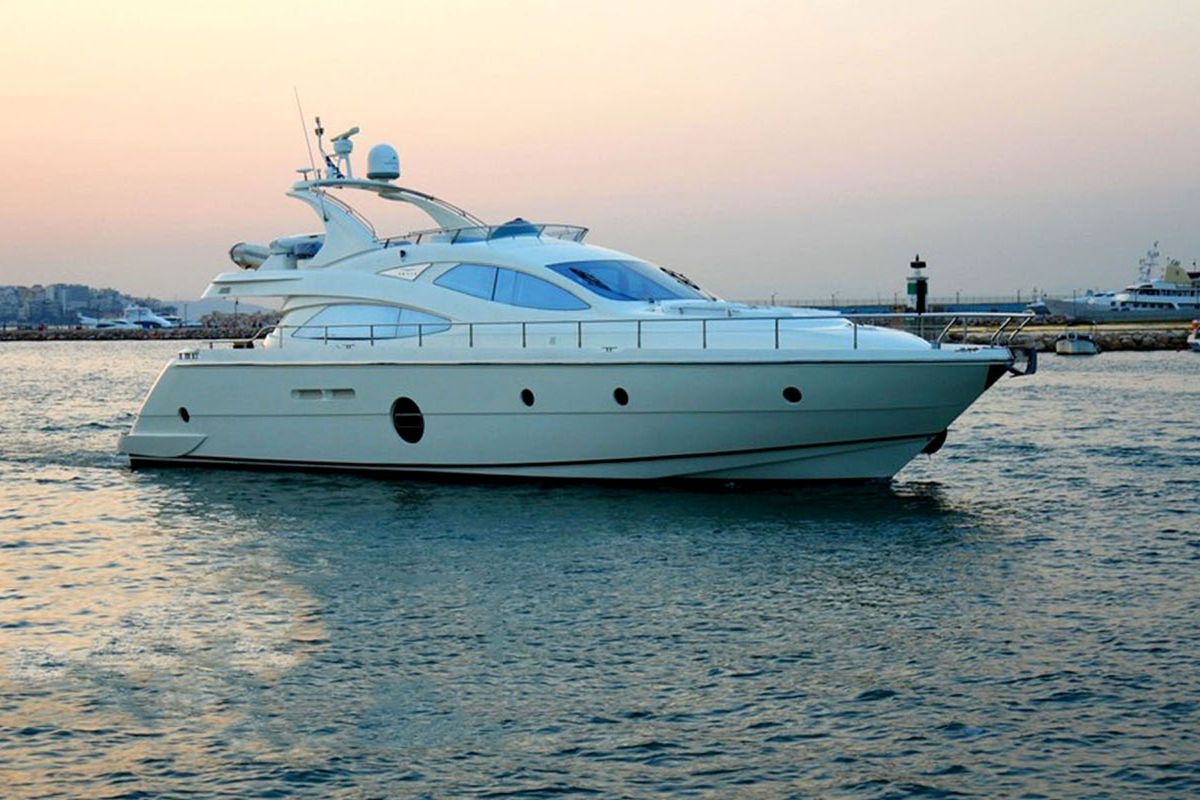 motor-yachts-georgev-1l.jpg