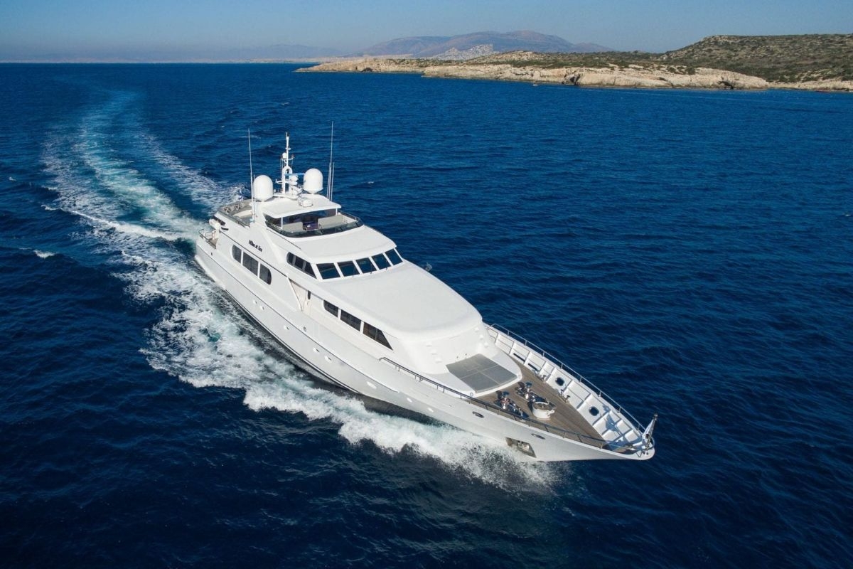 milos-at-sea-yacht-pic_027.jpg