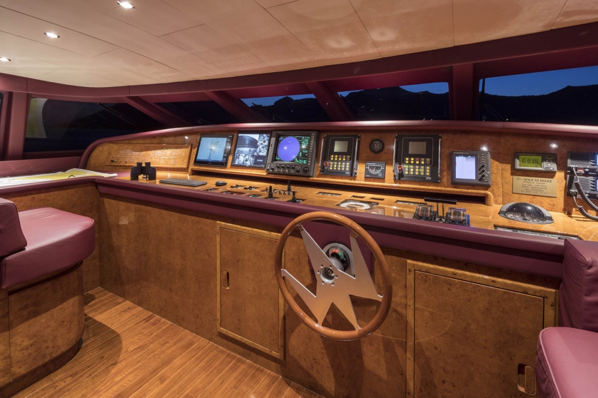 sole_di_mare_-_pilot_house.jpg
